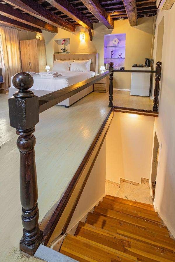 Ydragogeio Rooms Old Town Ханья Экстерьер фото