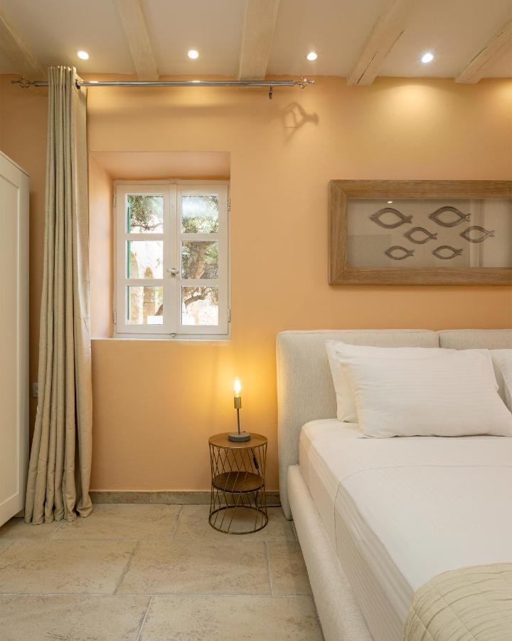 Ydragogeio Rooms Old Town Ханья Экстерьер фото