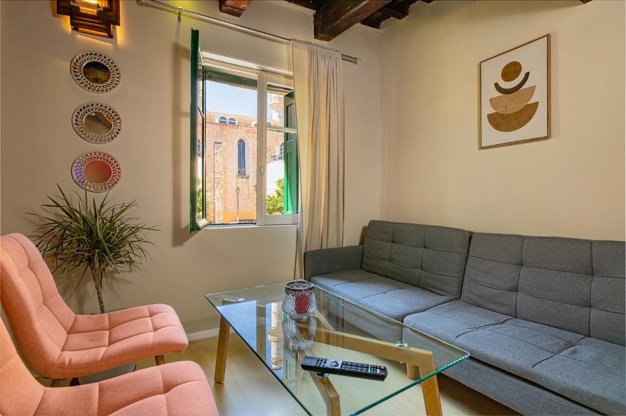 Ydragogeio Rooms Old Town Ханья Экстерьер фото